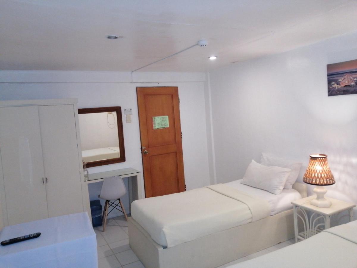 Seabird International Resort Balabag  Extérieur photo