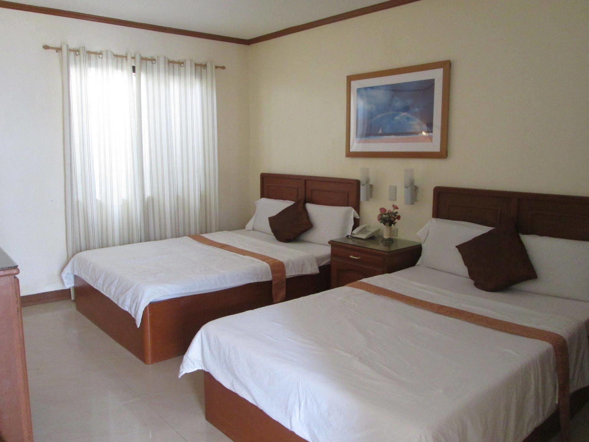 Seabird International Resort Balabag  Extérieur photo