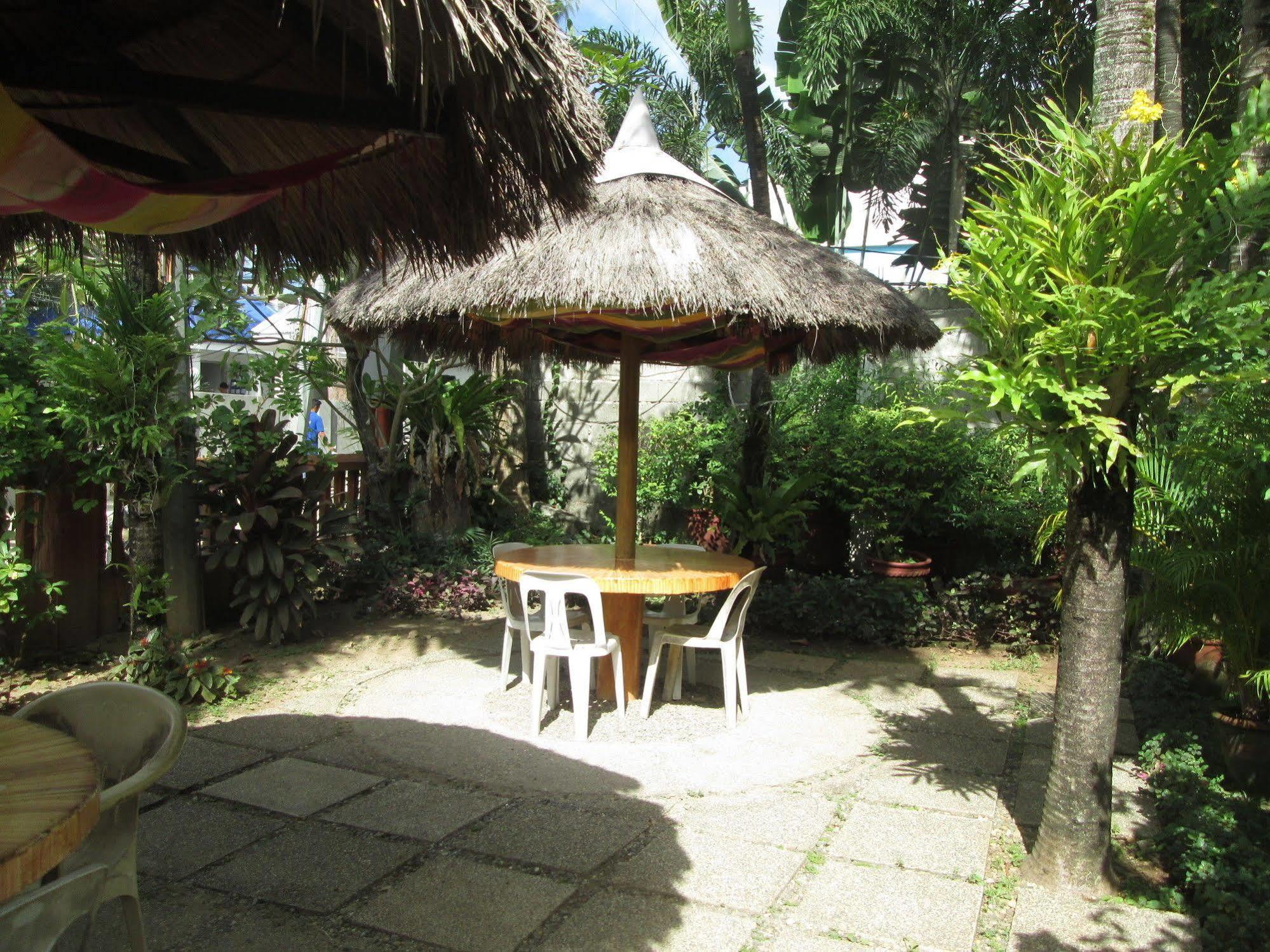 Seabird International Resort Balabag  Extérieur photo